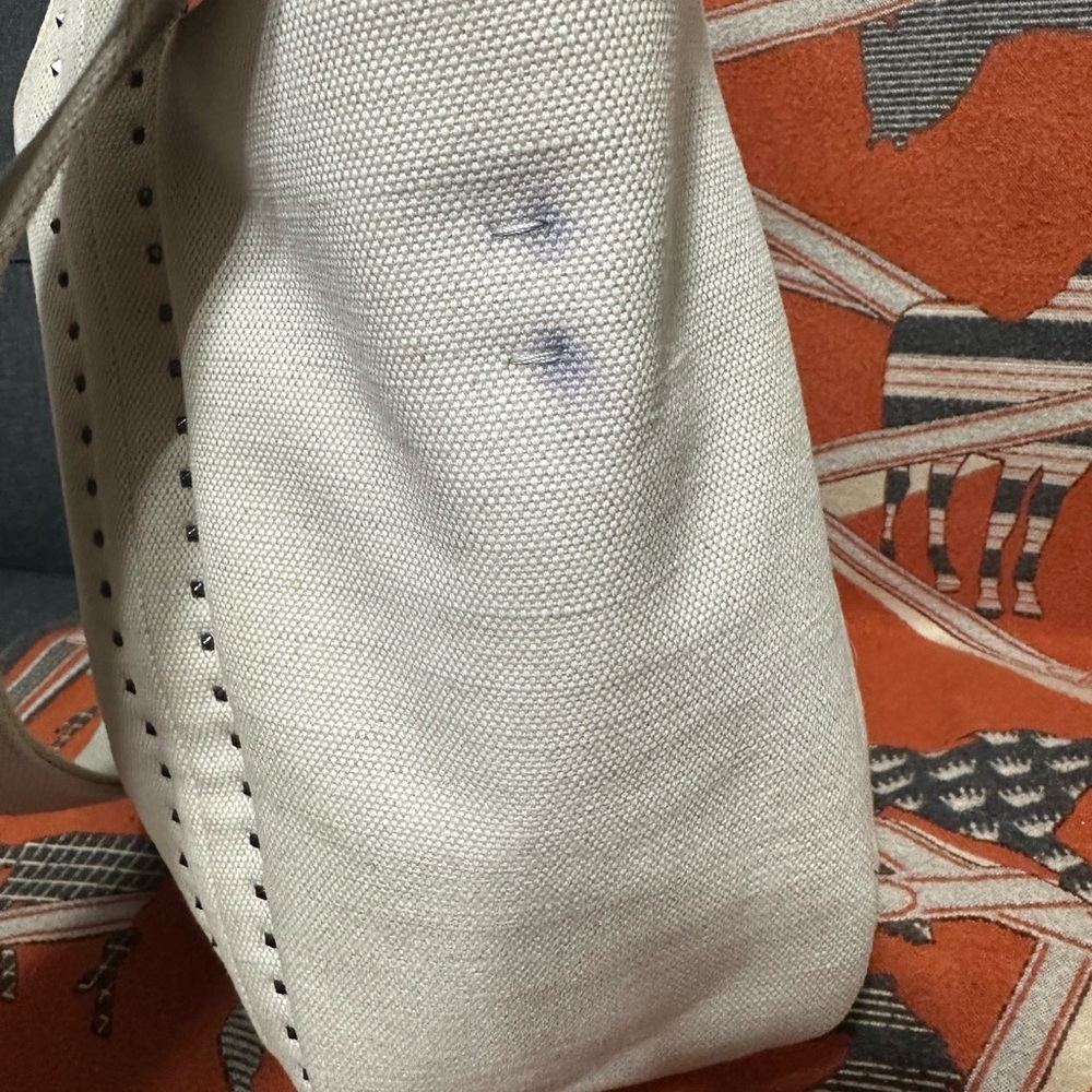 VALENTINO GARAVANI ❤️🌟ATELIER CREAM CANVAS TOTE BAG⭐️ - Picture 7 of 12